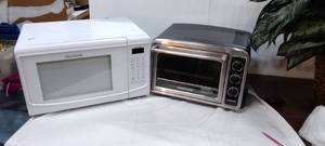 lot 40 image: Faber ware Toaster oven and Frigidaire Microwave model FFCE1439LW