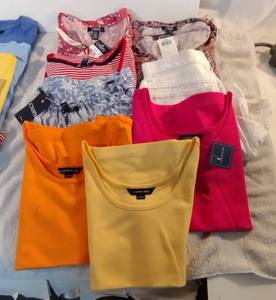 lot 269 image: Womens Clothes Size L Land End, Chaps most with tags