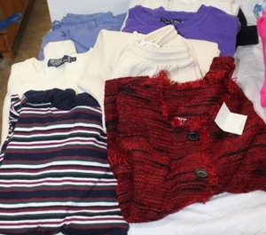 lot 235 image: Womens Clothes size S, sweaters and sweats