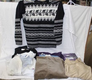 lot 240 image: Womens clothes