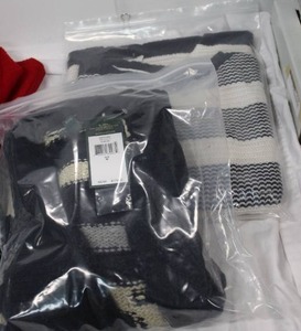 lot 238 image: Womens Clothes RL and Talbots sweaters size M, SIP