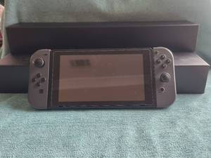 lot 3 image: Nintendo Switch