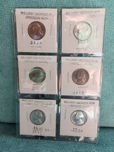 lot 105 image: Selection of brilliant uncirculated set of coins