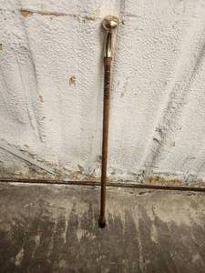 lot 122 image: Bubba Stik walking cane