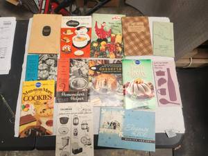 lot 169 image: Selection of vintage cookbooks