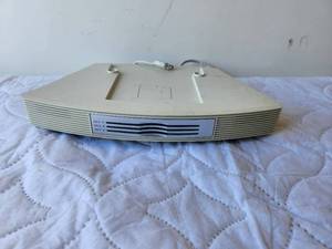 lot 189 image: Bose Wave music system multi-CD Changer accessory