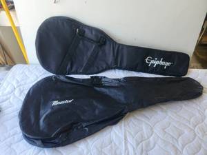 lot 191 image: Selection of 2 Guitar cases-bags - Maestco and Epiphone