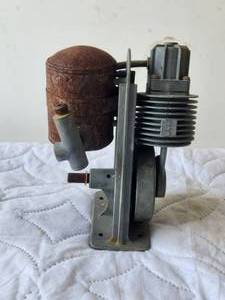 lot 198 image: Vintage compressor pump