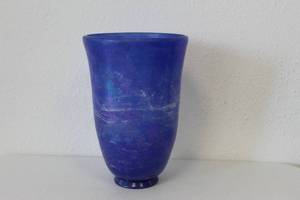 lot 17 image: Deep Blue Hand-Blown Murano Glass Vase