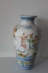 lot 1 image: Artist signed large decorative Vase from the famous Studio Ernan
