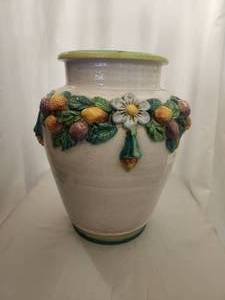 lot 118 image: Large Urn with raised lemons and plums, accented with green and yellows