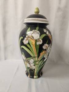 lot 126 image: Large, lidded Vase hand painted with white irises against a dramatic black background
