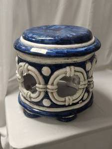 lot 137 image: Unique footstool with ornate cutouts in cobalt blue and white