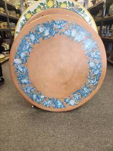 lot 165 image: Tabletop with beautiful fruit motif in blue on a tera cotta background -