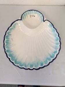 lot 246 image: Large shell shaped 2 compartment serving dish in ocean blue shades (15 x 16)