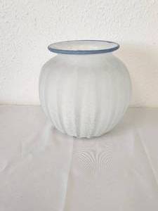 lot 233 image: Frosted clear Murano glass vase with cobalt blue trim (8)