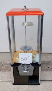 lot 3 image: A & A CO. CANDY MACHINE WITH KEY AS SHOWN.