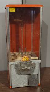 lot 15 image: NORTHWESTERN CANDY MACHINE AS SHOWN.