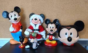 lot 35 image: MICKEY MOUSE FIGURES INCLUDING VINTAGE COIN BANK AS SHOWN.