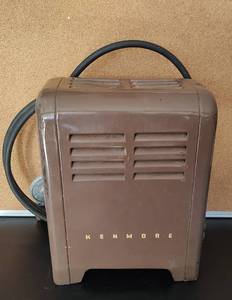 lot 73 image: VINTAGE KENMORE GAS HEATER WITH HOSE AS SHOWN.