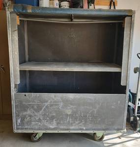 lot 81 image: LARGE ROLLING MAIL CART WITH FOLDING SHELF AS SHOWN. SEE ALL PICTURES