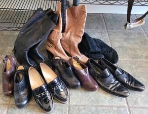 lot 37 image: LOT OF ASSORTED SHOES AS SHOWN.