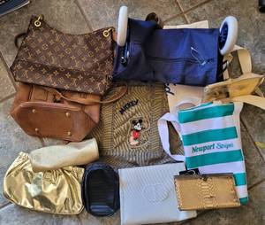 lot 39 image: LOT OF PURSES  HANDBAGS AND MORE INCLUDING A LOUIS VUITTON AS SHOWN. (AUTHENTICITY UNKNOWN)