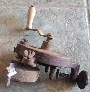 lot 49 image: VINTAGE GRINDER AS SHOWN.
