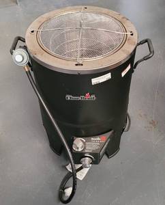 lot 106 image: CHAR-BROIL THE BIG EASY OIL LESS TURKEY FRYER AS SHOWN.