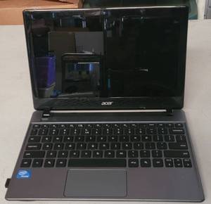 lot 117 image: ACER LAPTOP COMPUTER AS SHOWN. NO CHARGER.