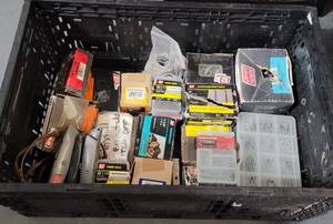 lot 146 image: LARGE LOT OF ASSORTED HARDWARE AS SHOWN. NICE MIXED LOT