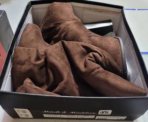 lot 148 image: MARK & MADDUX BOOTS IN BOX AS SHOWN.