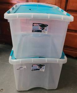 lot 153 image: (2) CONTAINERS AS SHOWN. (SOLD 2 X THE MONEY)