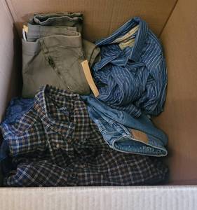 lot 163 image: BOX LOT OF ASSORTED CLOTHING AS SHOWN.