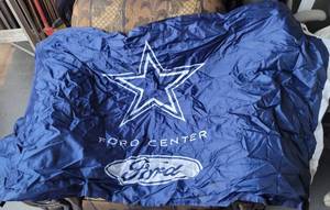lot 164 image: DALLAS COWBOYS  FORD CENTER BANNER AS SHOWN.