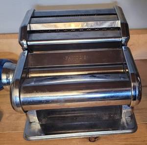 lot 177 image: FANTES PASTA MAKER AS SHOWN.